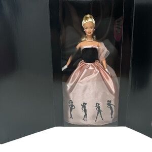 Barbie Timeless Silhouette Barbie Doll Blonde 2000 Mattel #29050